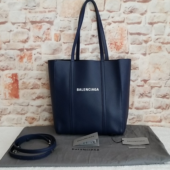 Balenciaga Handbags - ❣HPx2❣ New Balenciaga Everyday Small Tote Bag